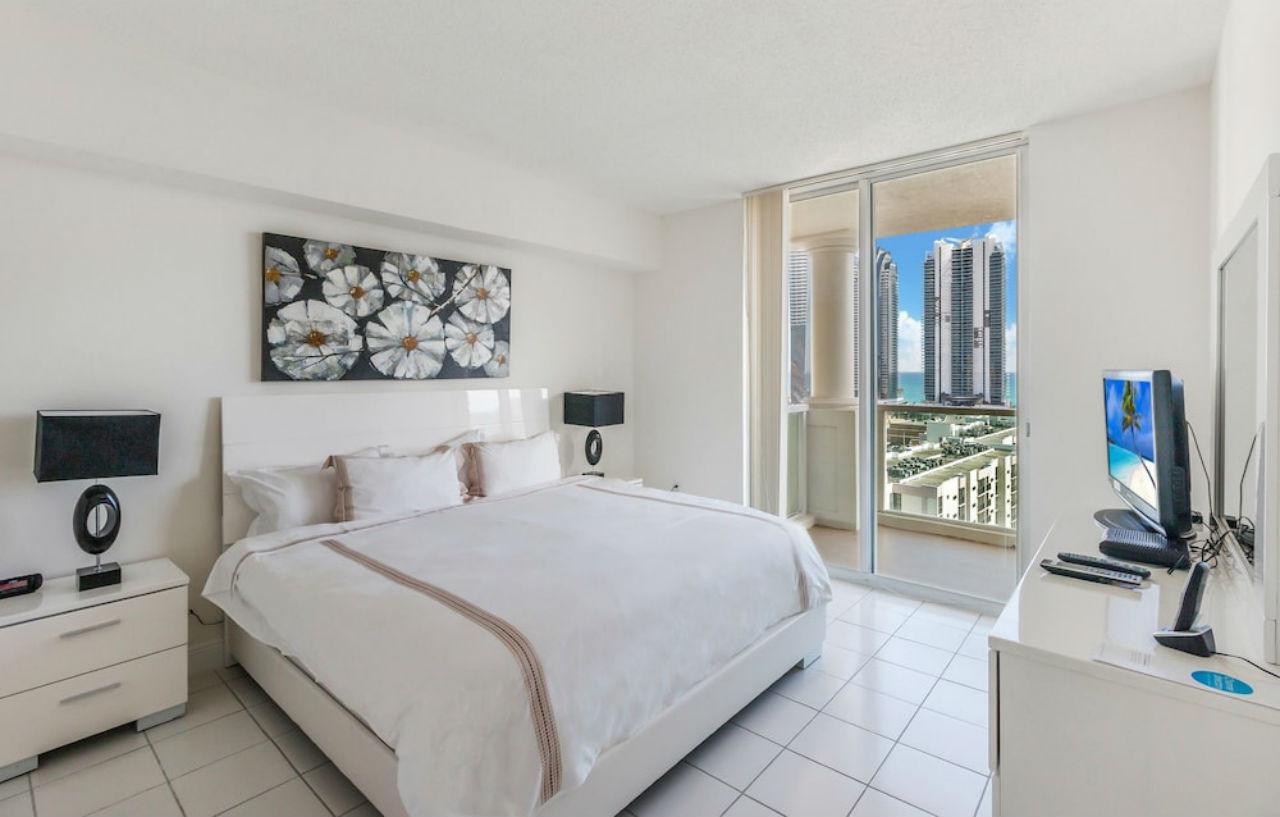 Global Luxury Suites In Sunny Isles Doral Exterior foto